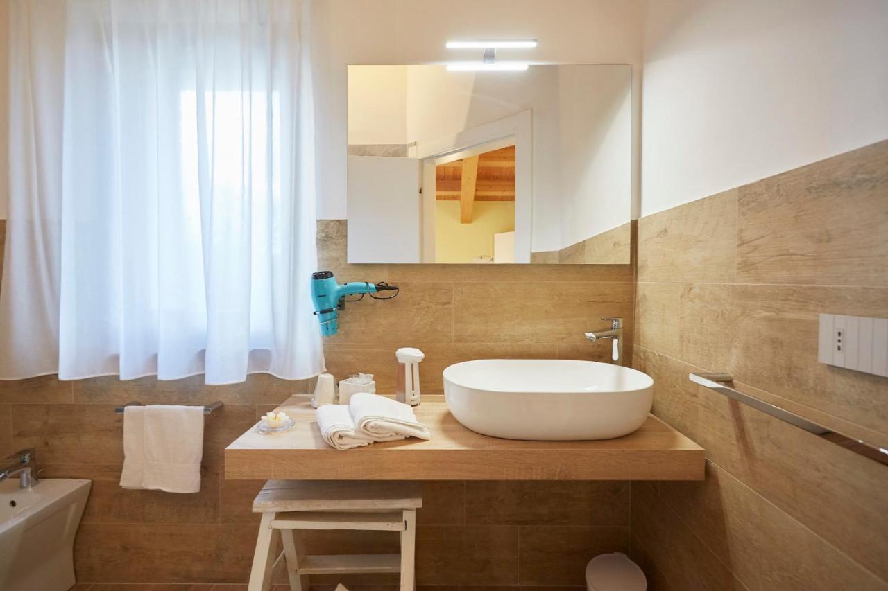 Agriturismo Nido Delle Rondini マチェラータ エクステリア 写真